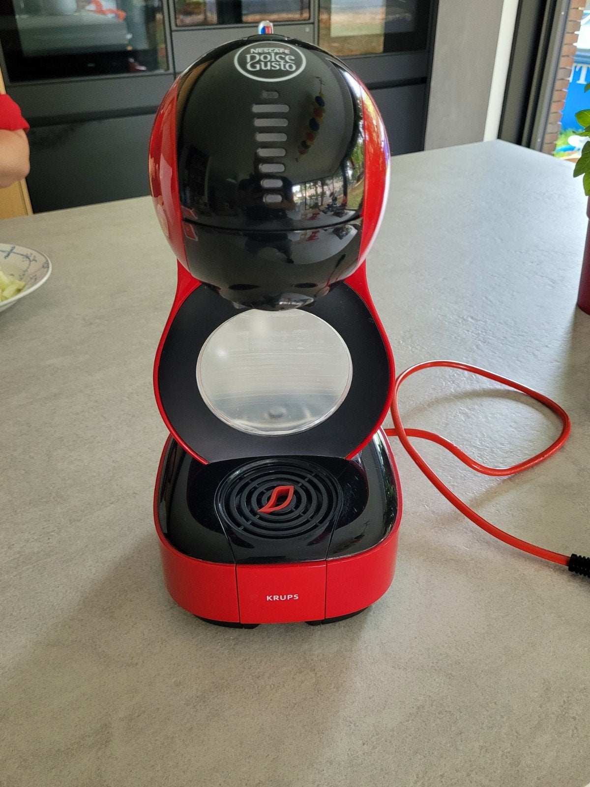 Dolce Gusto koffieapparaat rood., Electroménager, Cafetières, Réservoir d'eau amovible, Dosettes et capsules de café, Utilisé