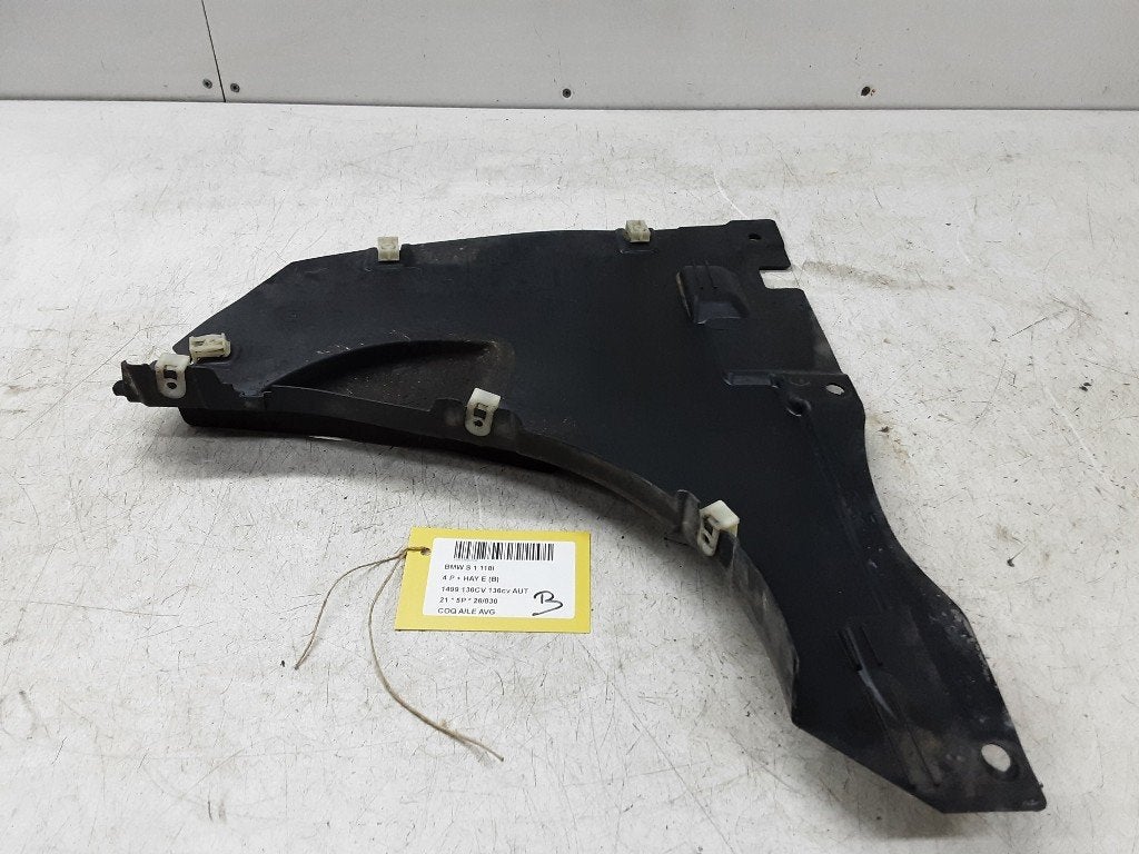BINNENSPATSCHERM LINKS VOOR BMW 1 serie (F40) (51757447033), Gebruikt, Voor, Spatbord, BMW