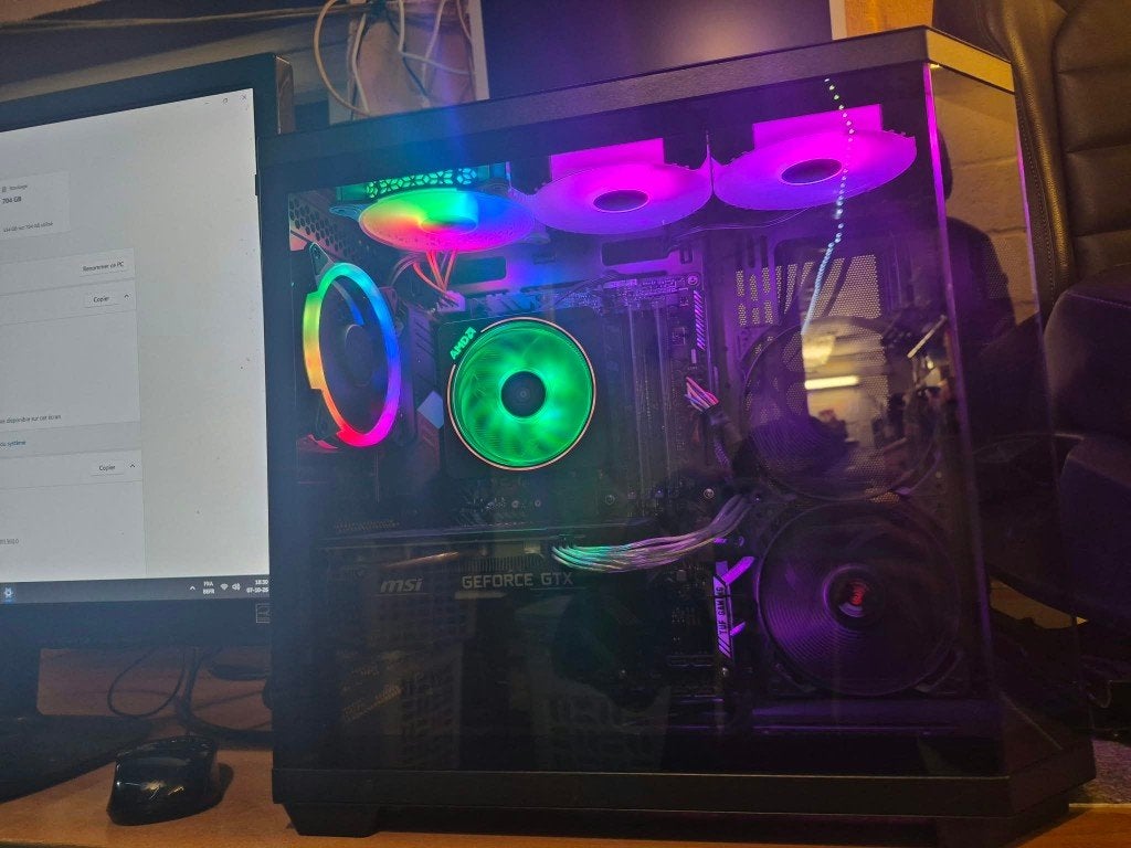 pc gaming ryzen 7 2700x asus tuf gaming b450 pro + 1660super, Msi, Avec carte vidéo, Comme neuf, 4 Ghz ou plus