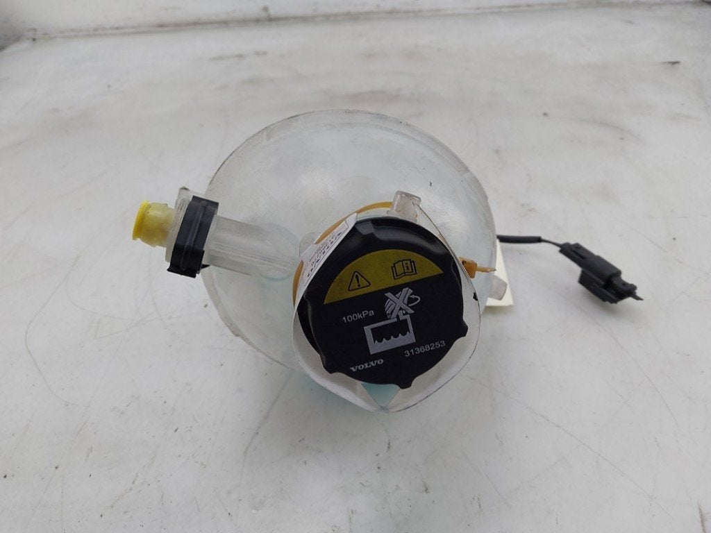 EXPANSIERESERVOIR Volvo V60 I (FW / GW) (|31319801|), Gebruikt, Volvo