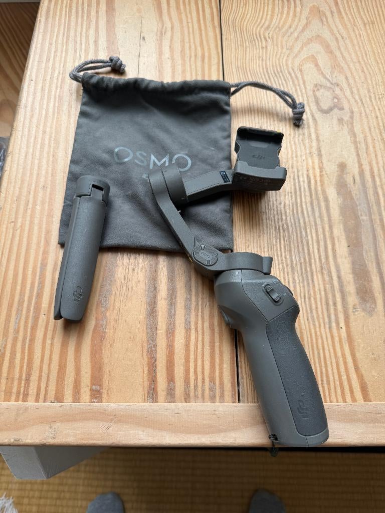 DJI Osmo Mobile 3 Smartphone Gimbal avec mini trépied, Enlèvement, Comme neuf, Moins de 150 cm, Trépied