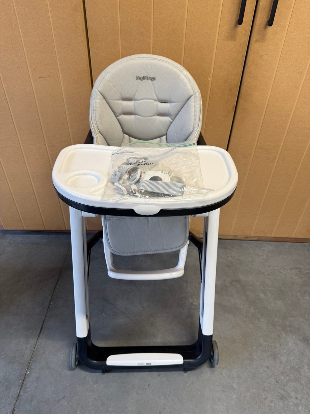 Peg perego verstelbare eetstoel, Kinderen en Baby's, Ophalen, Gebruikt, Inklapstoel, Aanschuifbaar