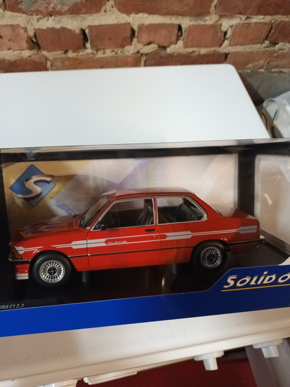 Schaalmodel Bmw 323i alpina,schaal 1/18
In nieuwstaat in ori, Ophalen of Verzenden