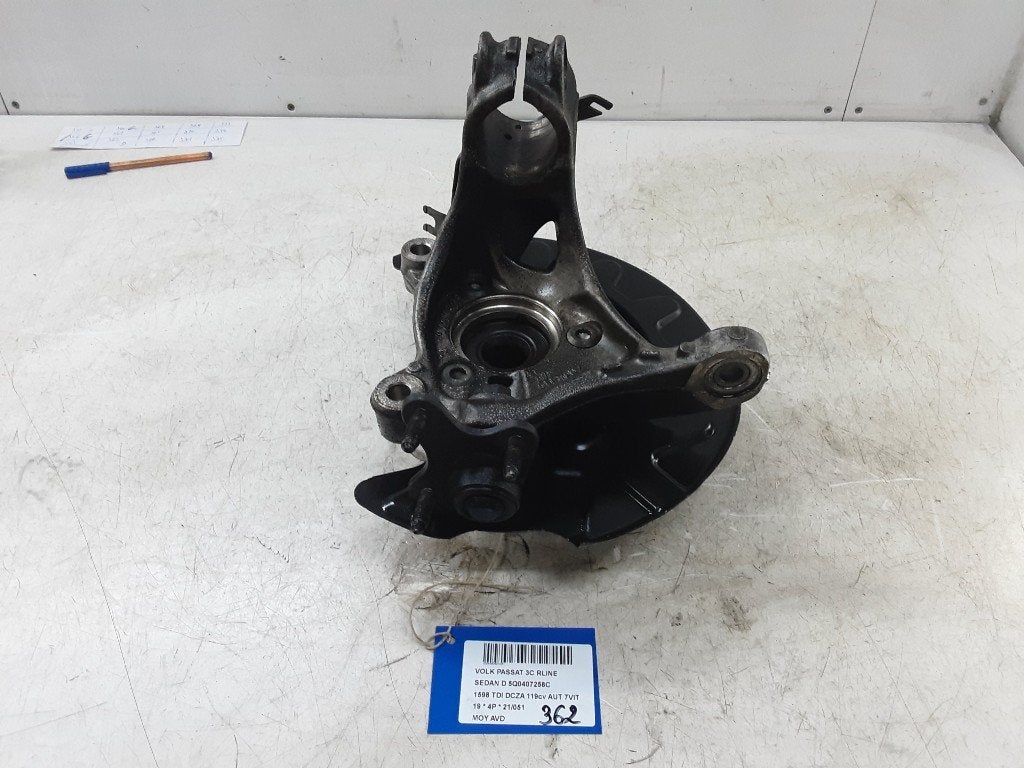 MOYEU DE ROUE AVANT DROIT Passat (3G2) (5Q0407258C), Volkswagen, Volkswagen AG, Utilisé, Kundenbetreuung@volkswagen.de