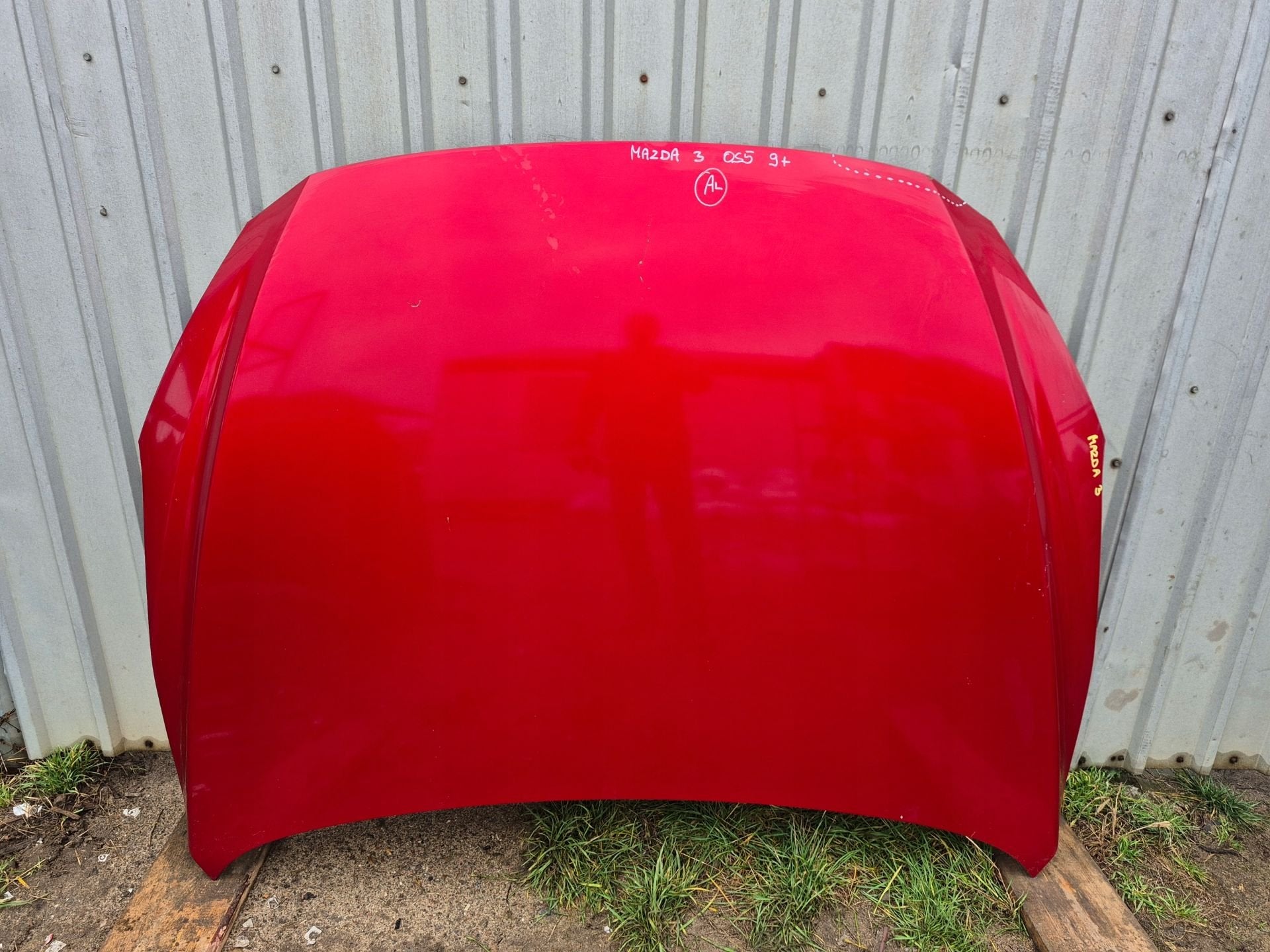 Capot Mazda 3 13-18, Shinchi, Fuchu-Cho 3-1
730-8670  Hiroshima, Mazda Motor Corporation, Info@mazda.co.jp, Mazda