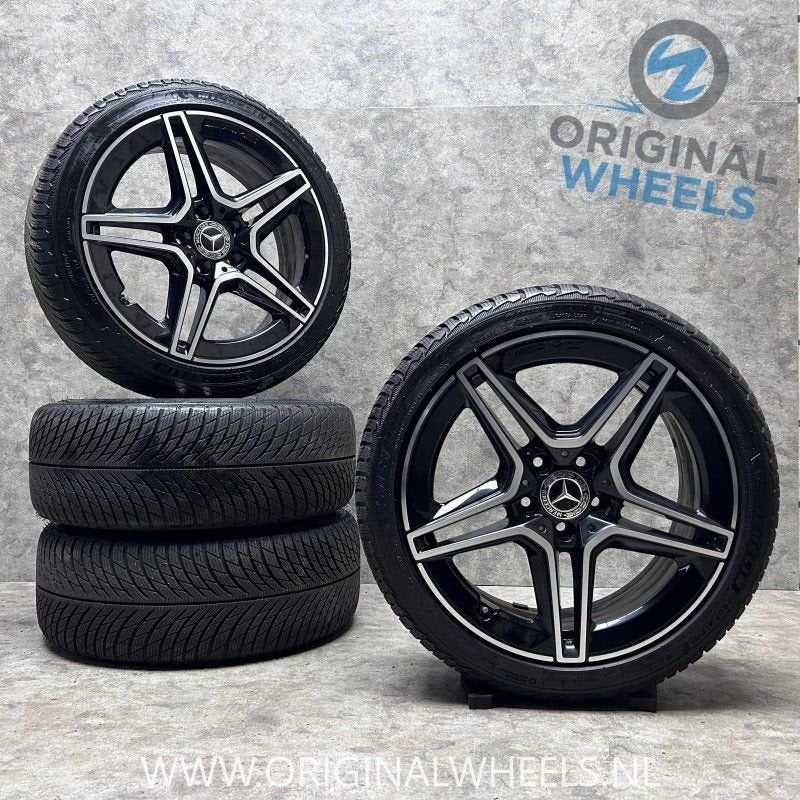 18 inch originele AMG velgen + winterbanden Mercedes A35 AMG, Auto-onderdelen, 18 inch, Gebruikt, -, -