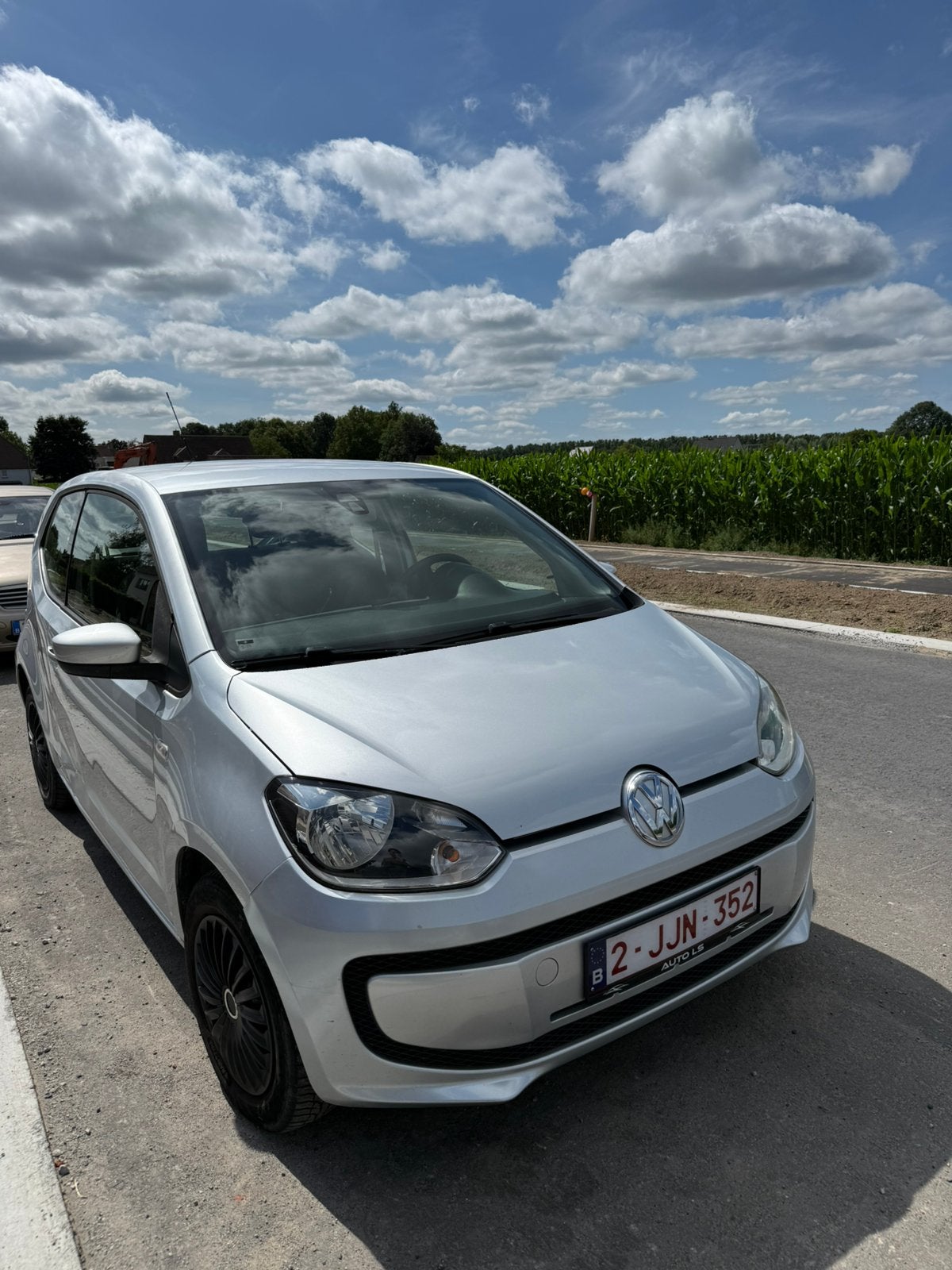 Volkswagen en hausse, Argent ou Gris, Particulier, Tissu, 3 portes