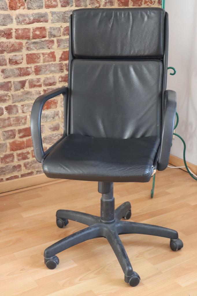 Chaise de bureau sur roulettes, Enlèvement, Utilisé, Noir, Chaise de bureau