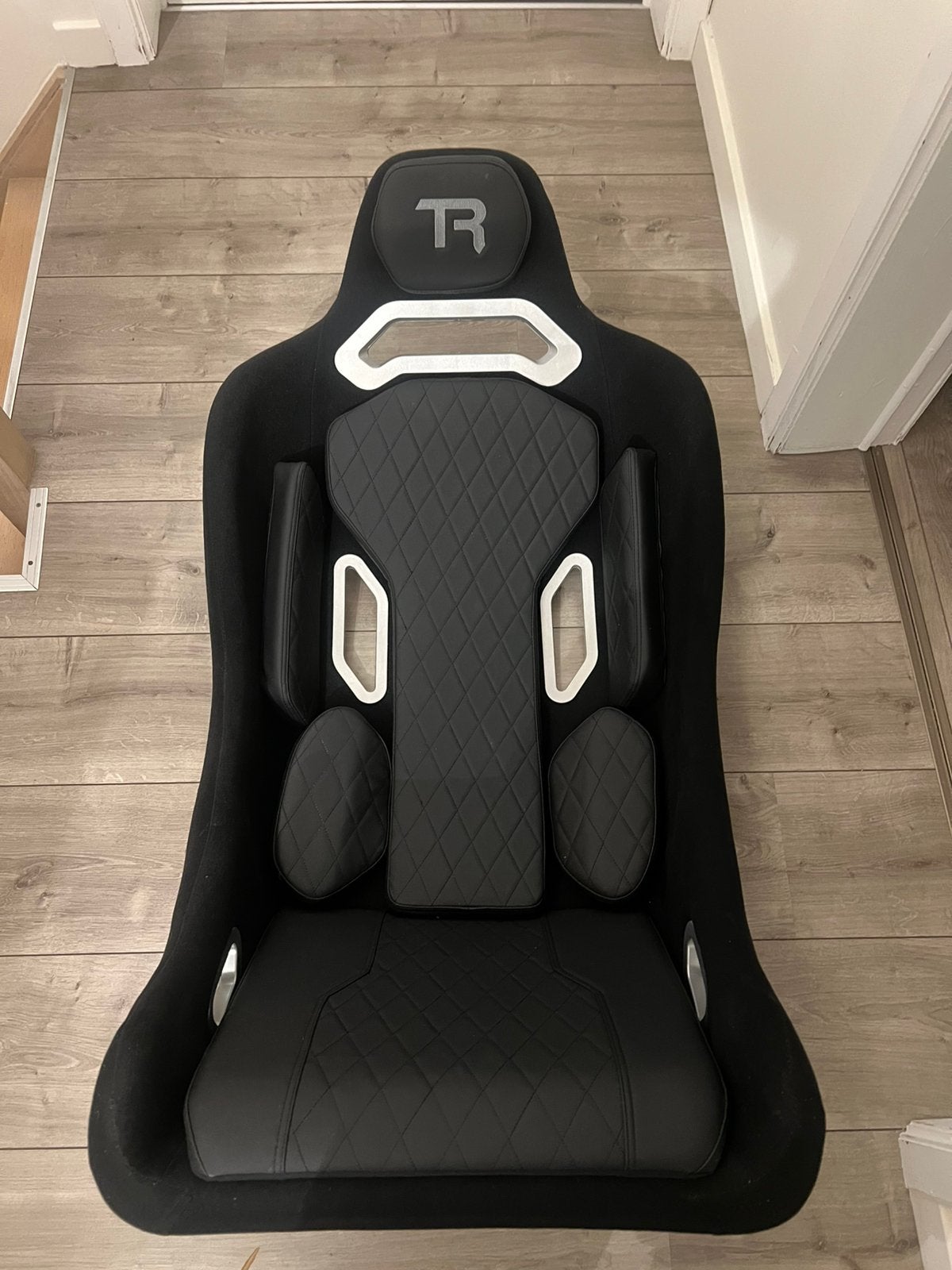 Siège de simulateur de course hybride Trak Racer Formula/GT, Enlèvement