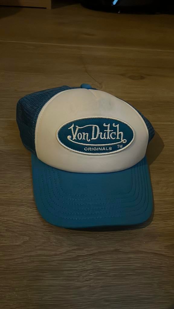 Von dutch pet, Ophalen, Zo goed als nieuw, Pet