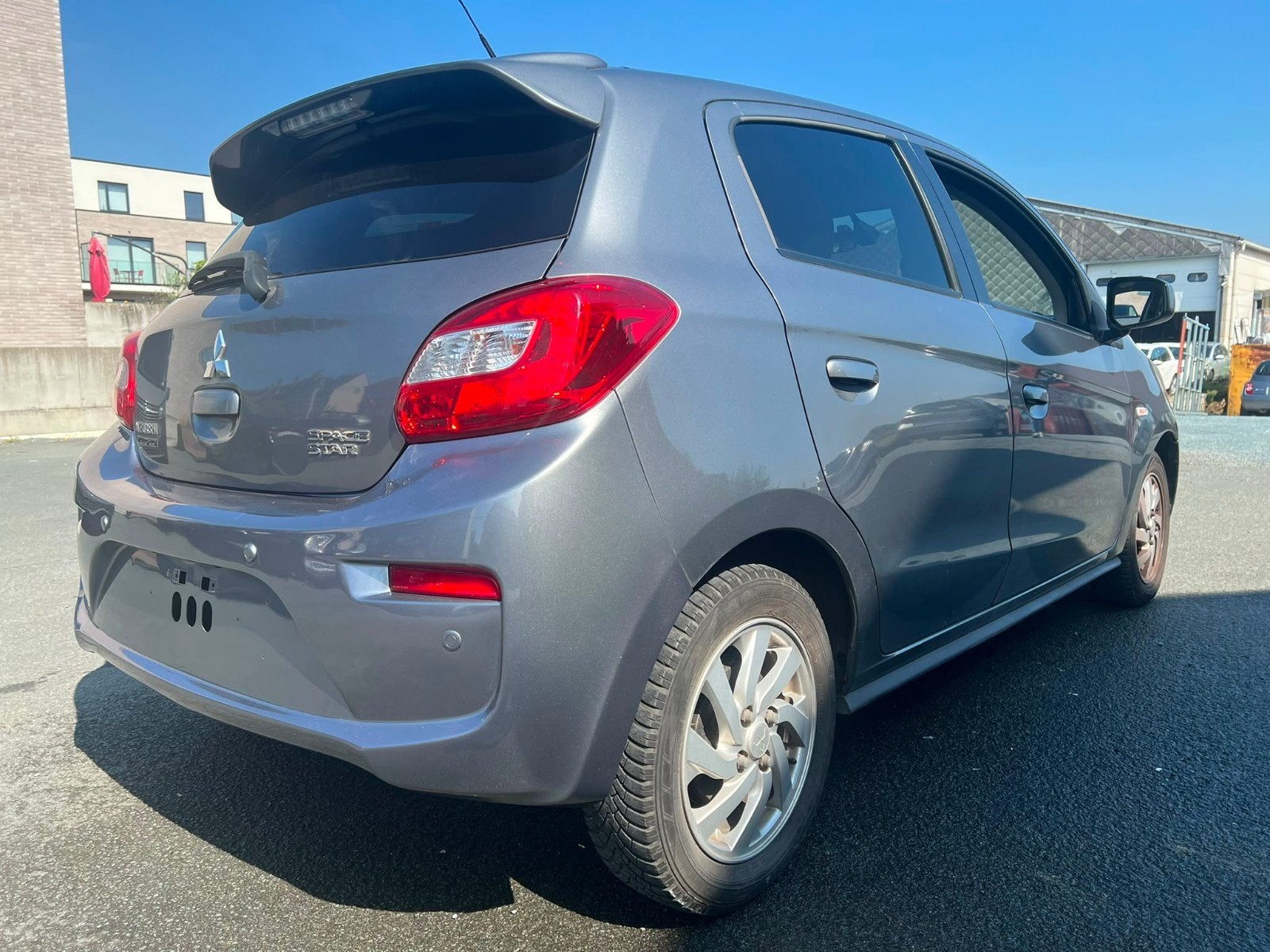 mitsubichi space star 1.2i euro6, Autos, Mitsubishi, Argent ou Gris, Achat, Euro 6, Entreprise