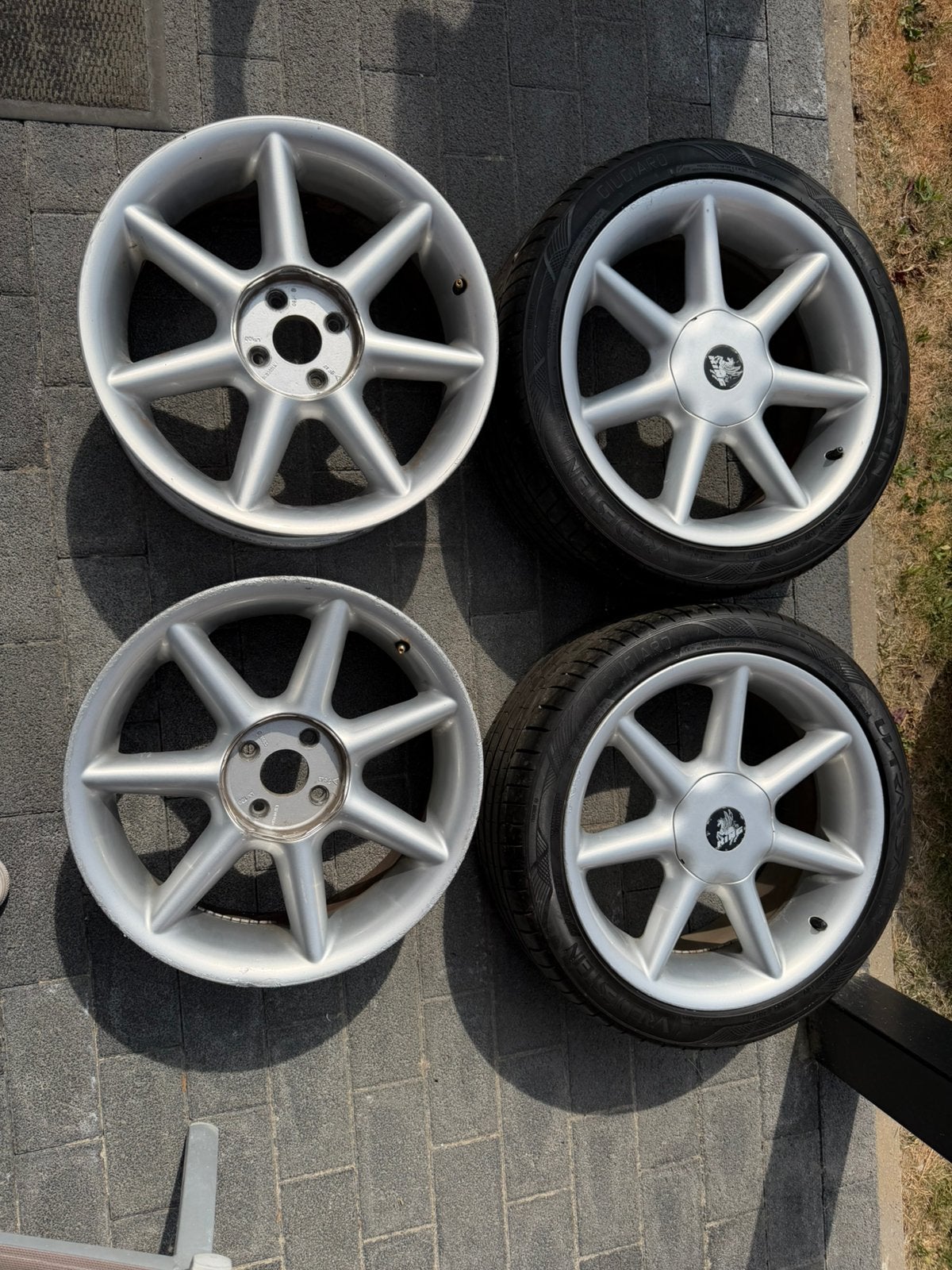 Banden 215/40/17 inch 4x100, Autos : Pièces & Accessoires, Pneus & Jantes, 215 mm, Véhicule de tourisme, Pneus été, Enlèvement