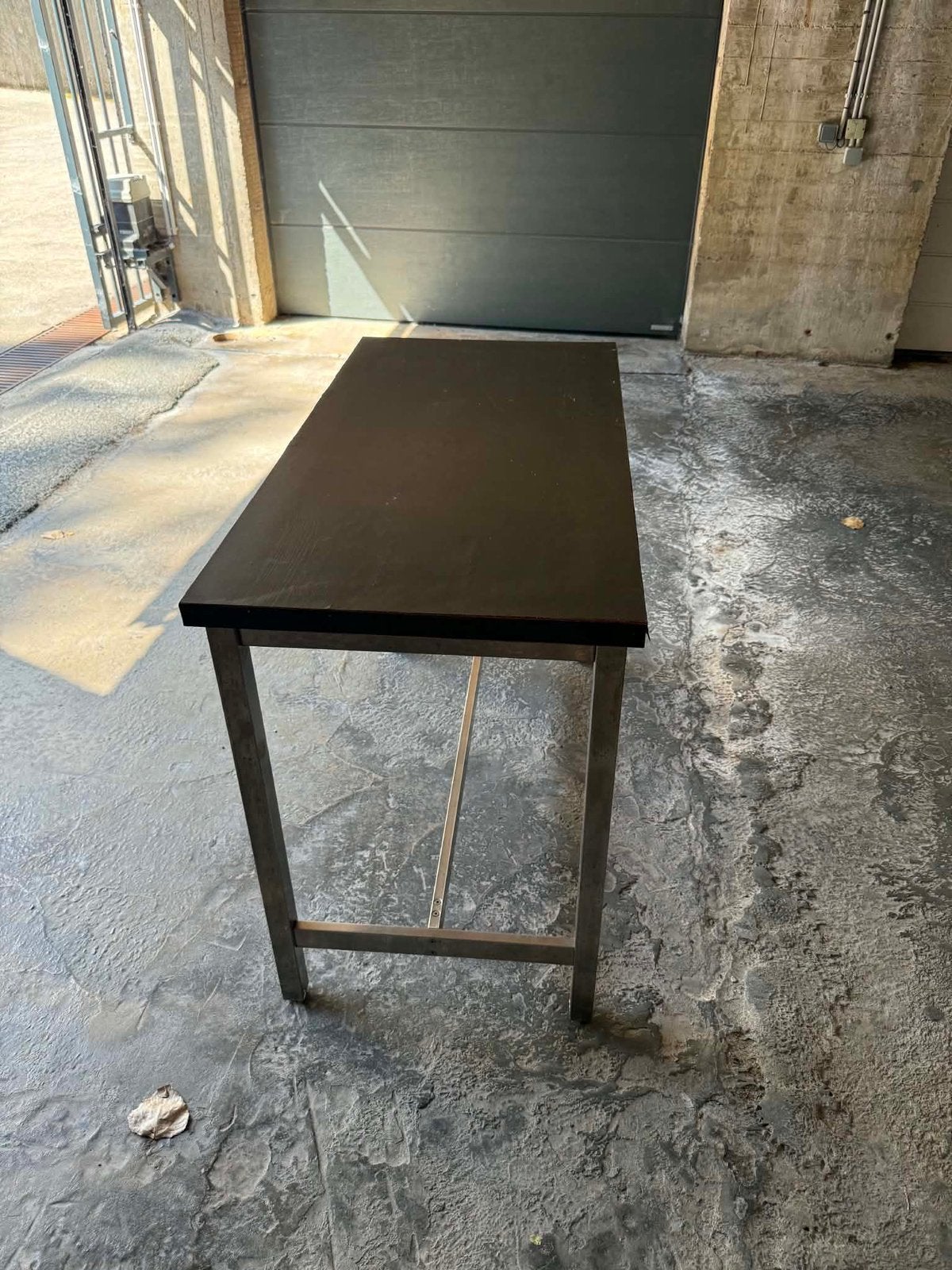 Zwarte tafel en 4 hoge stoelen, Enlèvement, Utilisé