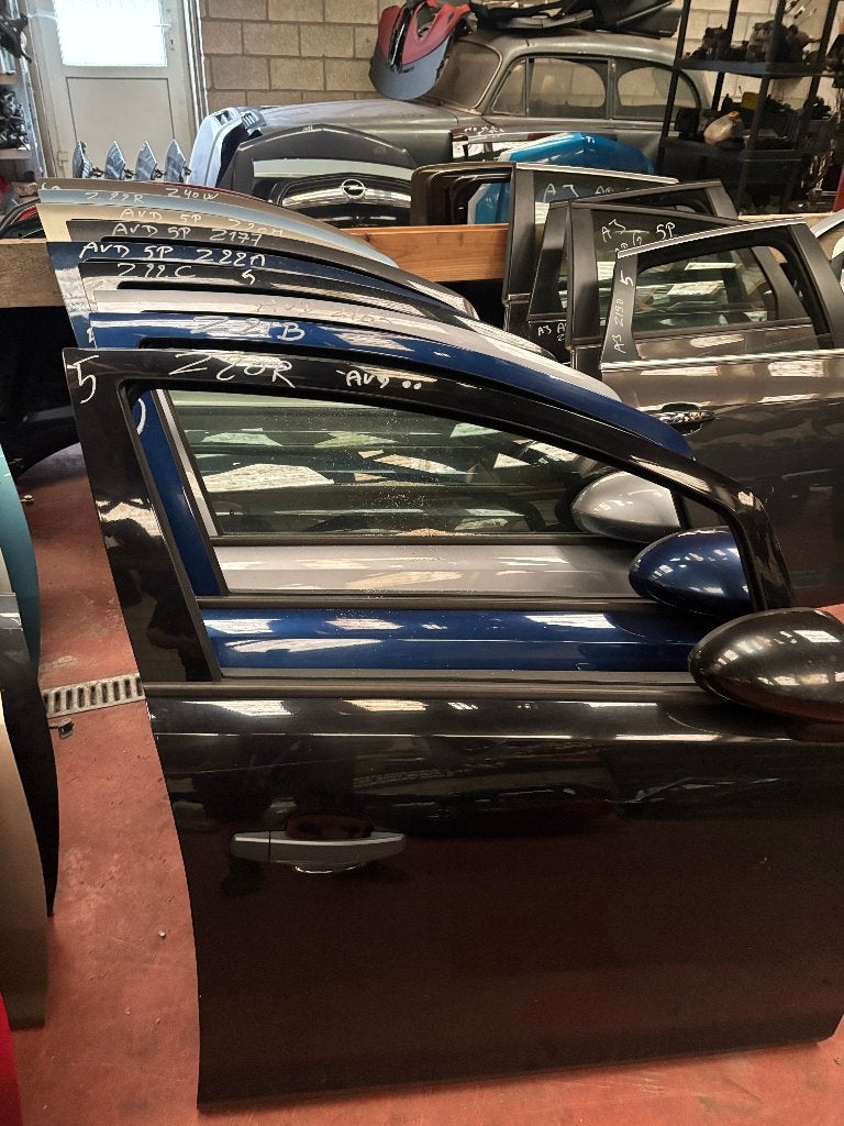 PORTIERE AVANT DROITE OPEL CORSA D MODELE 5 PORTES, JEAN BILA, Opel, RUE BRIGADE PIRON 307, Enlèvement