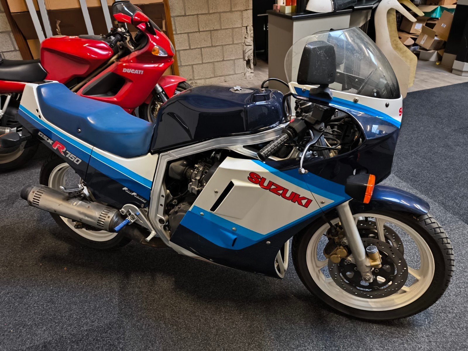 Suzuki gsxr 750 1987 oldtimer, Motoren, 4 cilinders, Gebruikt, 749 cc, Meer dan 35 kW