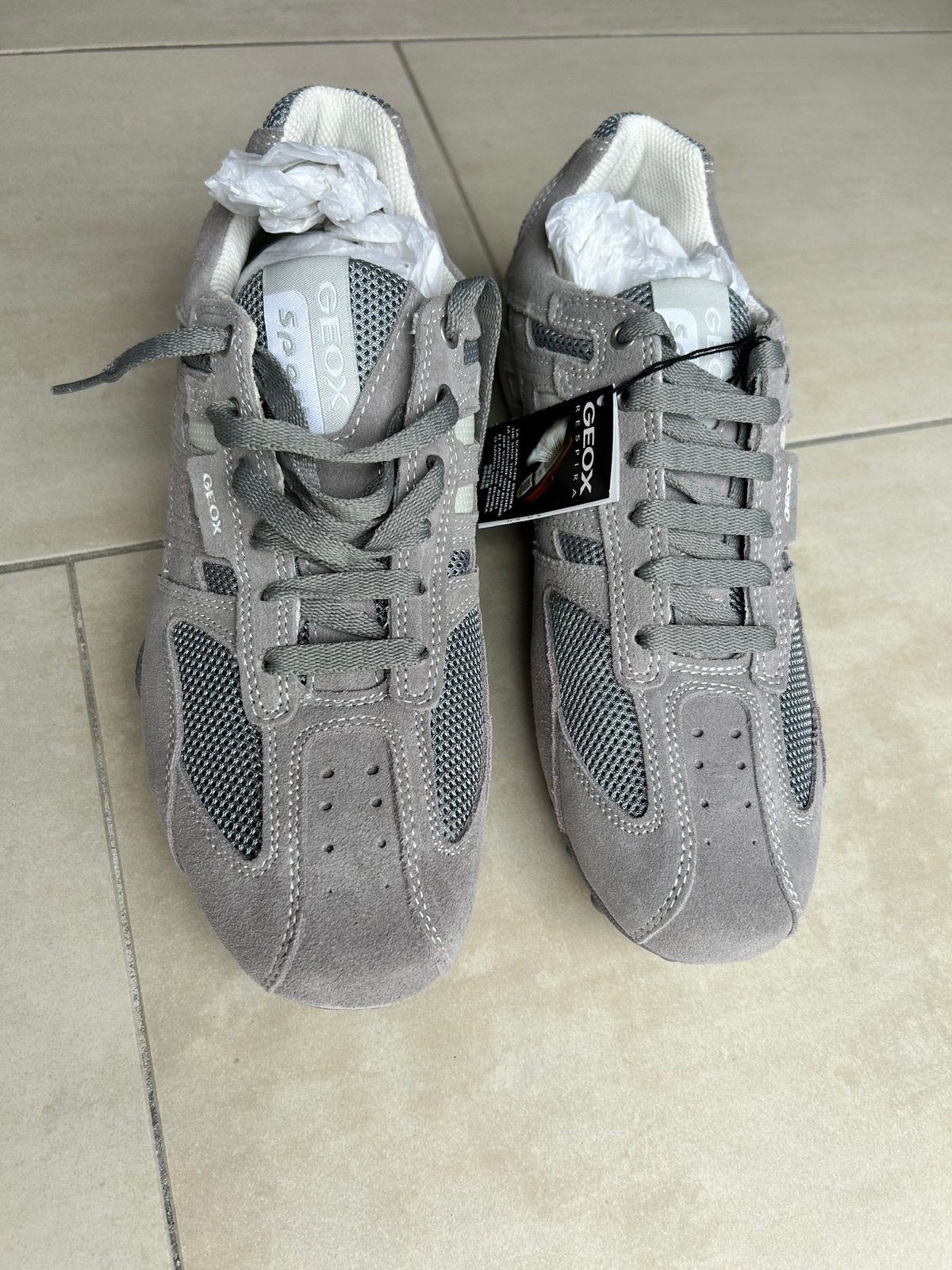 Geox nieuw maat 42, Overige kleuren, Nieuw, Ophalen of Verzenden, Sneakers