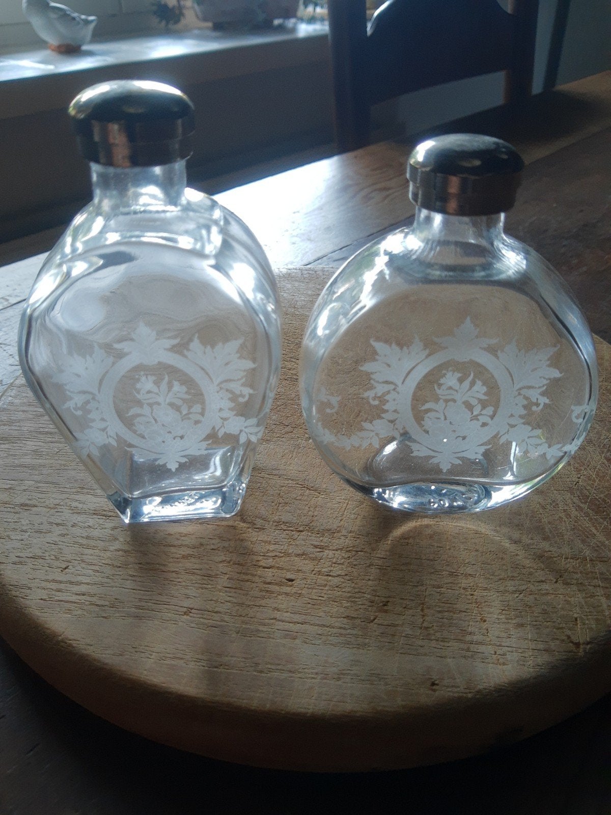 parfum  lege flesjes Pom Cannelle,, Ophalen