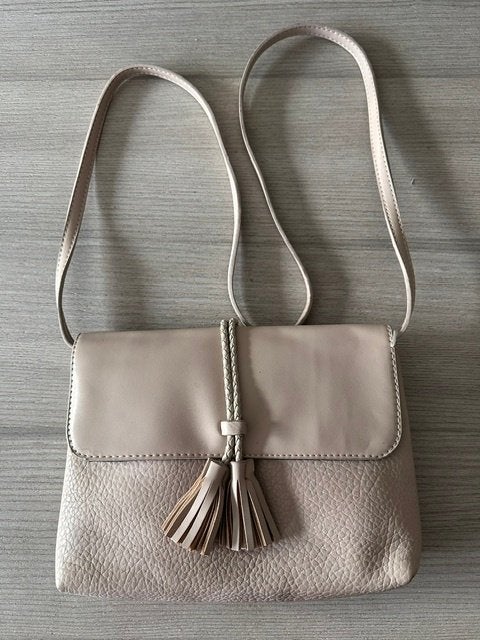 Sac à bandoulière Pieces (nr7830), Enlèvement ou Envoi, Neuf, Gris, Sac à bandoulière