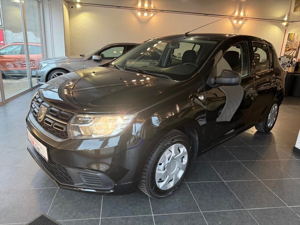 DACIA SANDERO 1.0I 73PK |NAVI | BLUETOOTH | APPLE CARPLAY, Voorwielaandrijving, Stof, Electronic Stability Program (ESP), Zwart