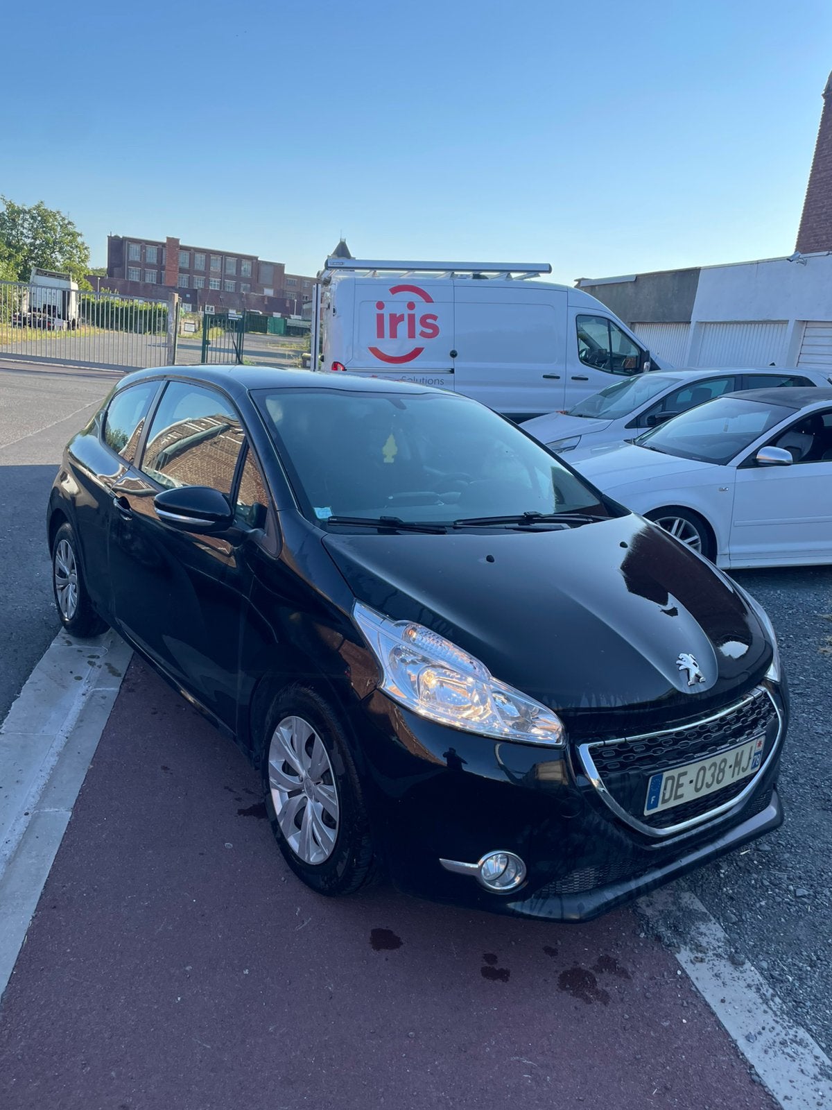 208, Autos, Peugeot, Achat, Boîte manuelle, Noir, Particulier