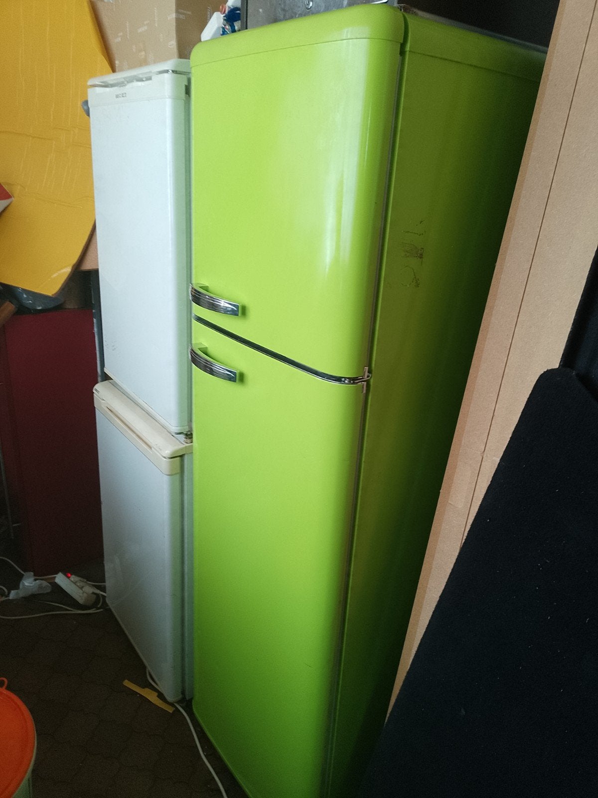 mooie groene domo koelkast met apart vriesvak, Elektronische apparatuur, Ophalen, 150 tot 200 liter, Gebruikt, Met aparte vriezer
