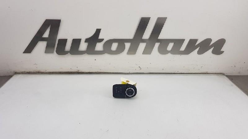 LICHTSCHAKELAAR Opel Crossland (X) (|39132267|39086304|), Gebruikt, Opel