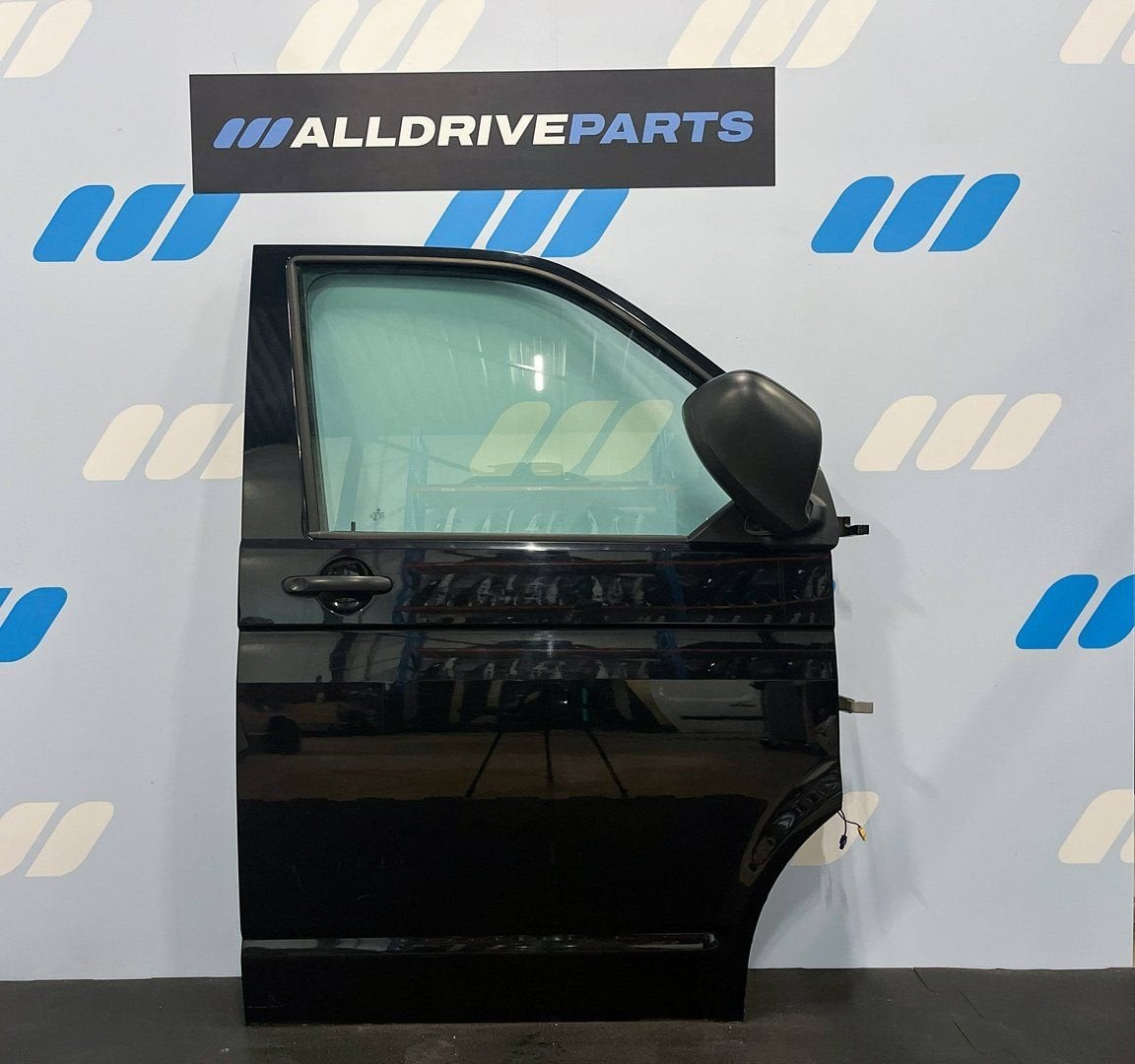 VW Transporter T6 Voorportier rechts LC9X zwart 7LA831056, -, Utilisé, Porte, Avant
