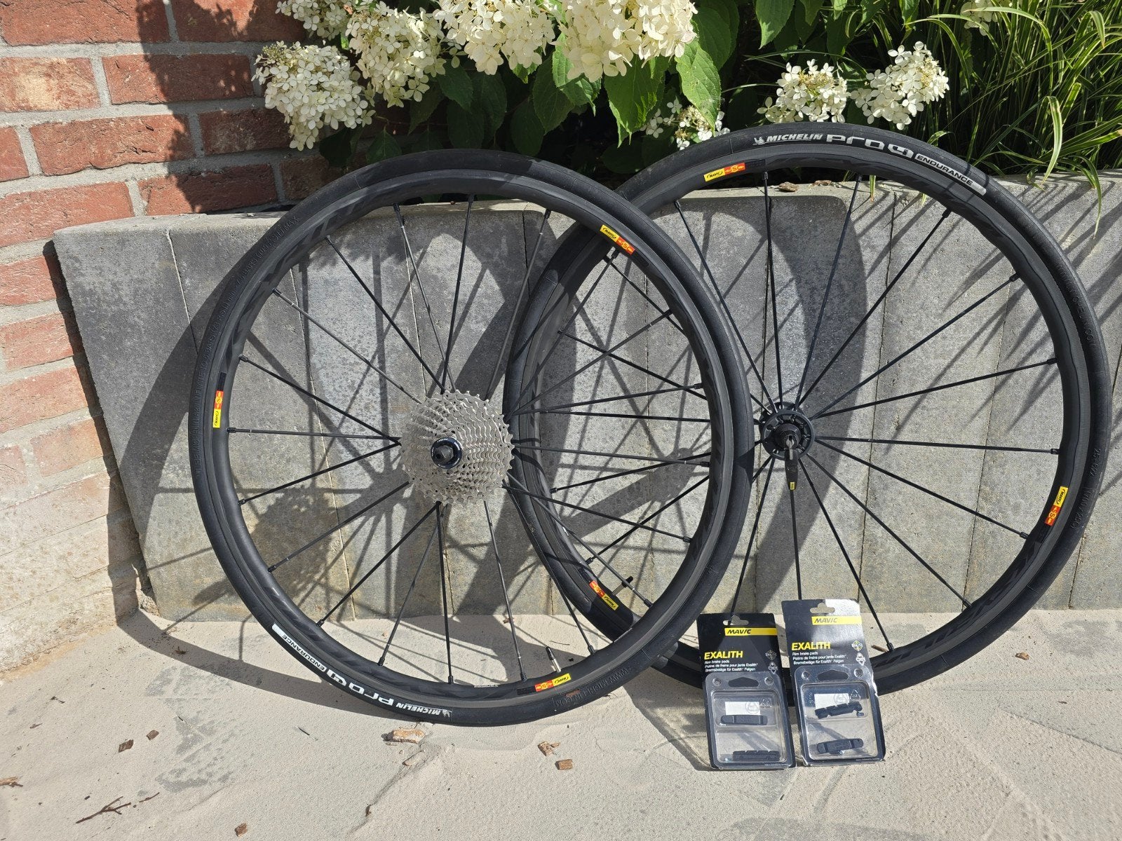 Roues Mavic Ksyrium SLR avec cassette, Pneus et patins, Vélos & Vélomoteurs, Enlèvement, Freins