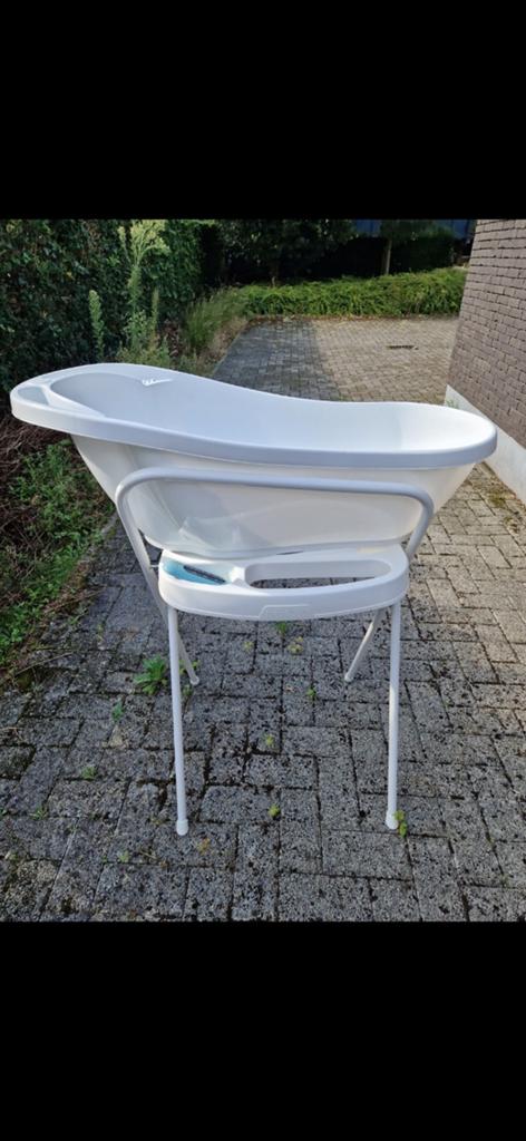 Baby badje bébé jou op staander, Kinderen en Baby's, Badjes en Verzorging, Ophalen, Zo goed als nieuw, Badje, Bébé-jou
