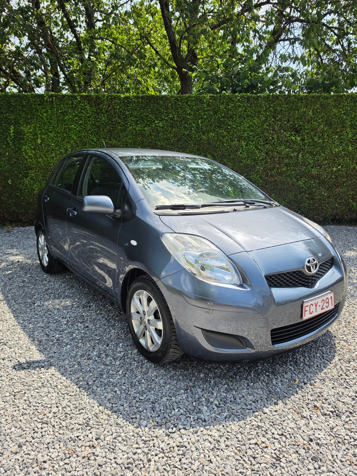 Toyota Yaris superbe état peu de kilométrage., Autos, Toyota, Achat, Carnet d'entretien, 5 portes, Automatique