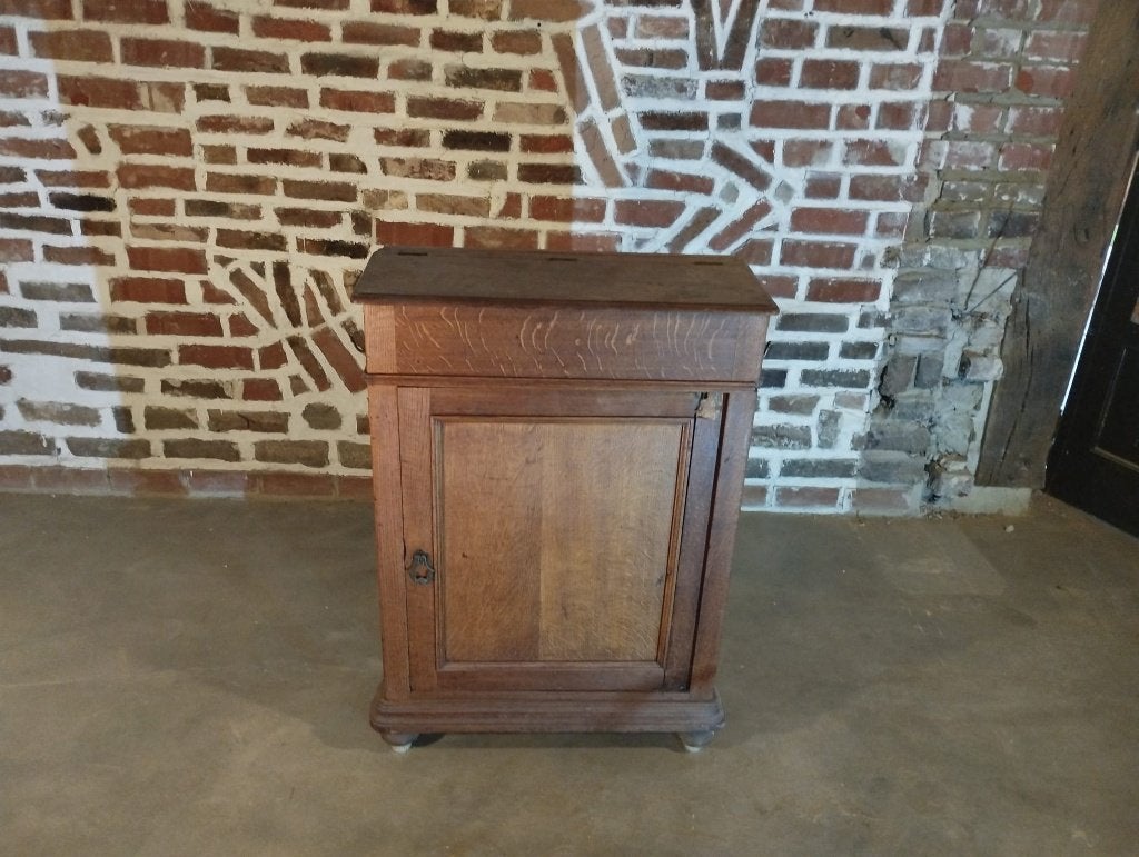 Petit meuble de rangement vintage en bois avec porte, Enlèvement, Utilisé