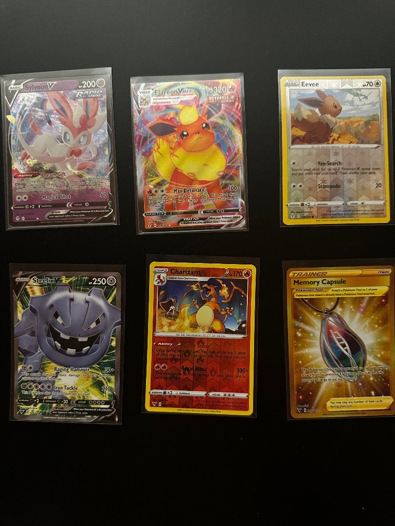 Pokemon kaarten, Hobby en Vrije tijd, Verzamelkaartspellen | Pokémon, Ophalen of Verzenden, Zo goed als nieuw, Meerdere kaarten