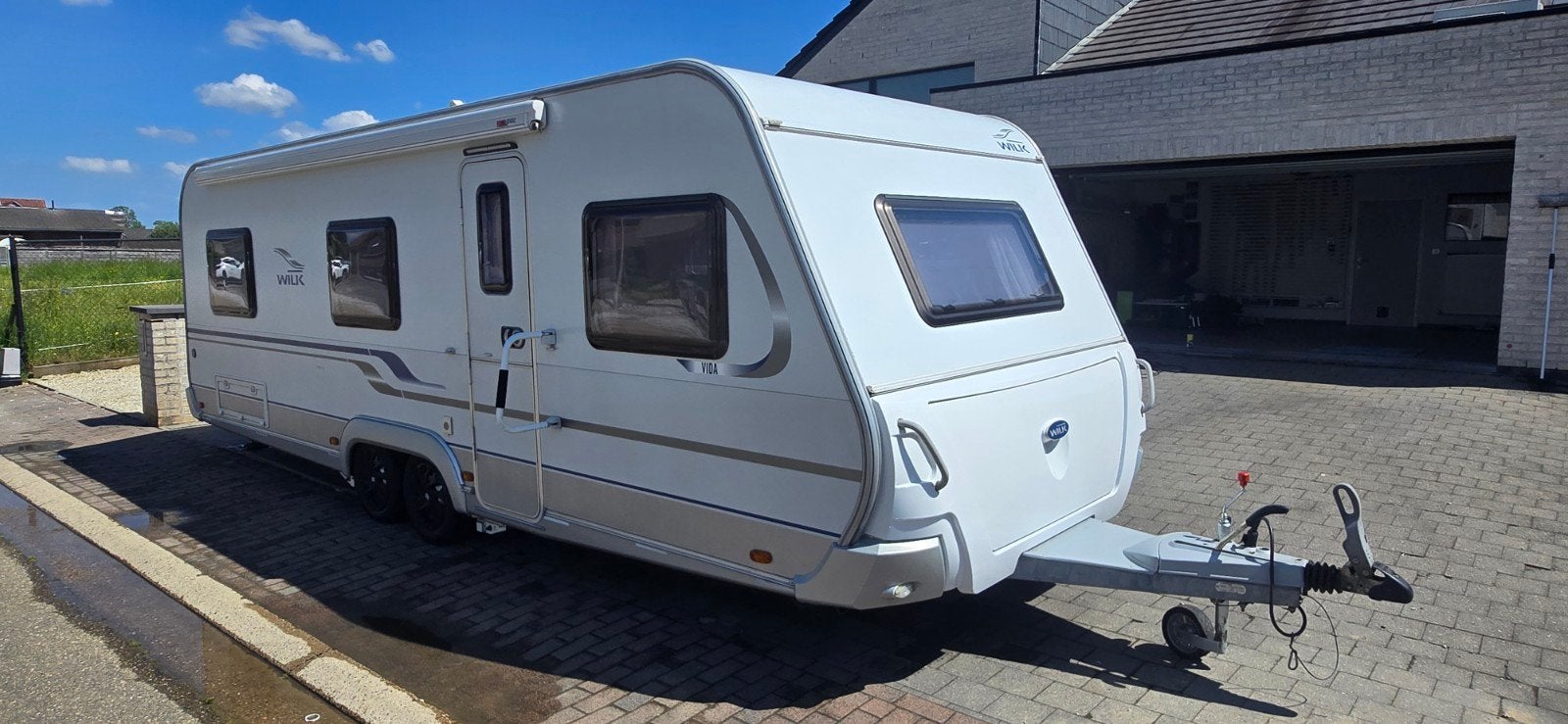 wilk 640 vida htd dubbelasser, Grand lit, 6 à 7 mètres, Jusqu'à 6, Roue de secours