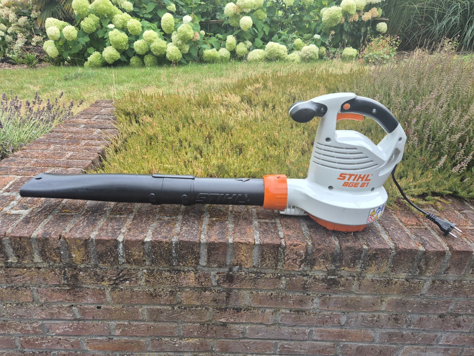 Elektrische bladblazer Stihl BGE 81 in prima staat, Tuin en Terras, Bladblazers, Ophalen