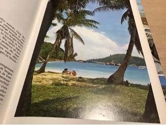 Livre contre le Sahara : le silence est la langue du désert, Livres, Guides touristiques, Guide ou Livre de voyage, Enlèvement ou Envoi