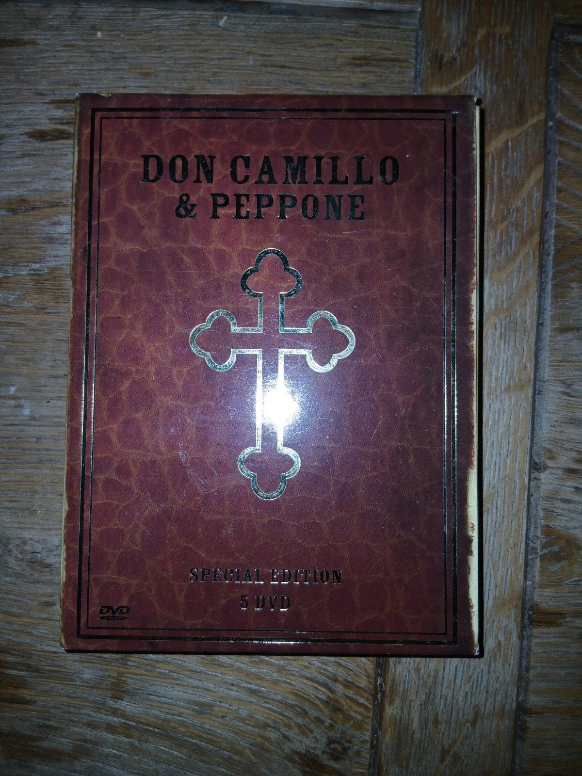 Don Camillo & Peppone - Luxe Special Edition (5 DVD-box) - T, Enlèvement