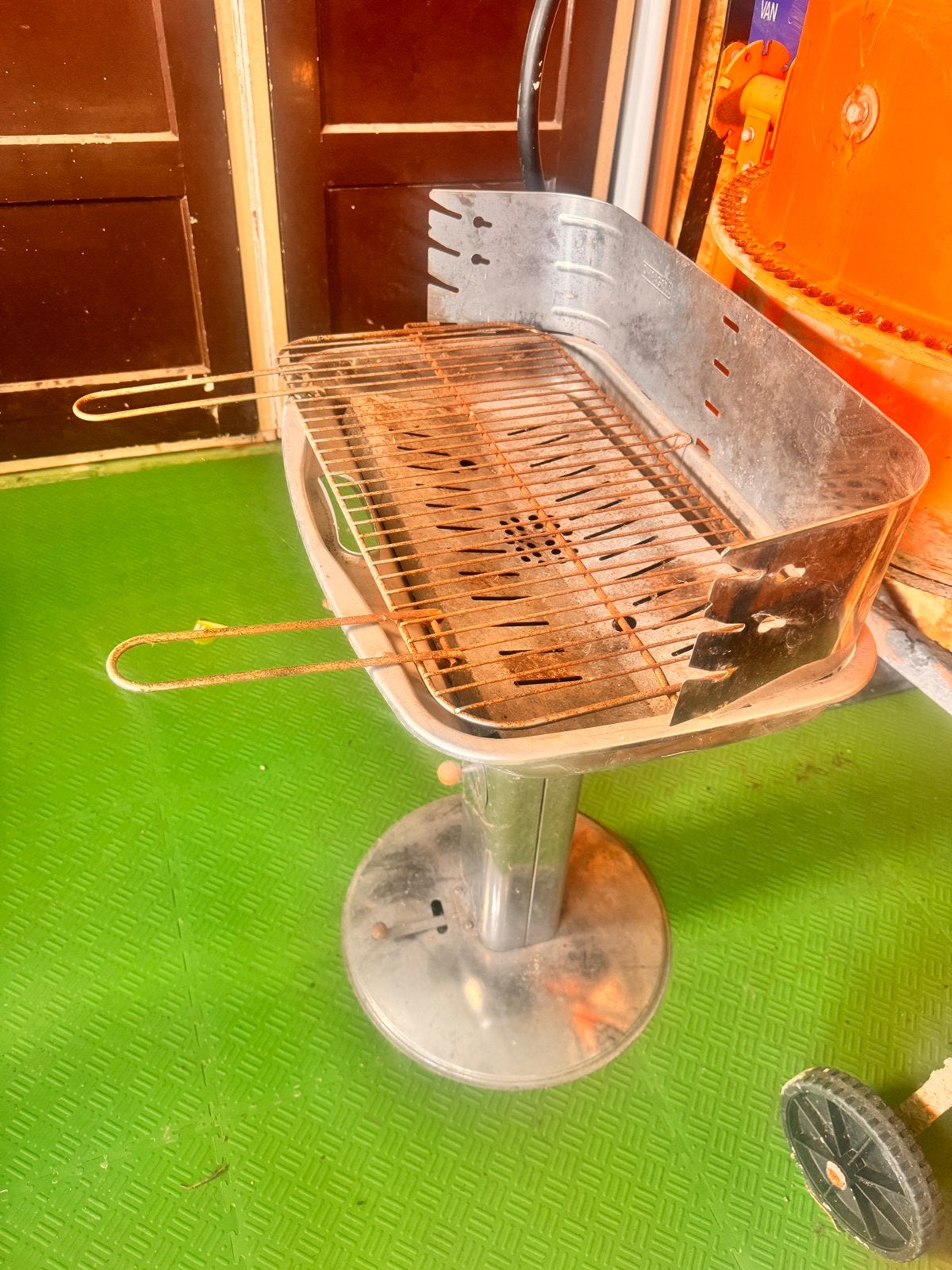 Barbecue 5 euro per stuk, Enlèvement, Utilisé