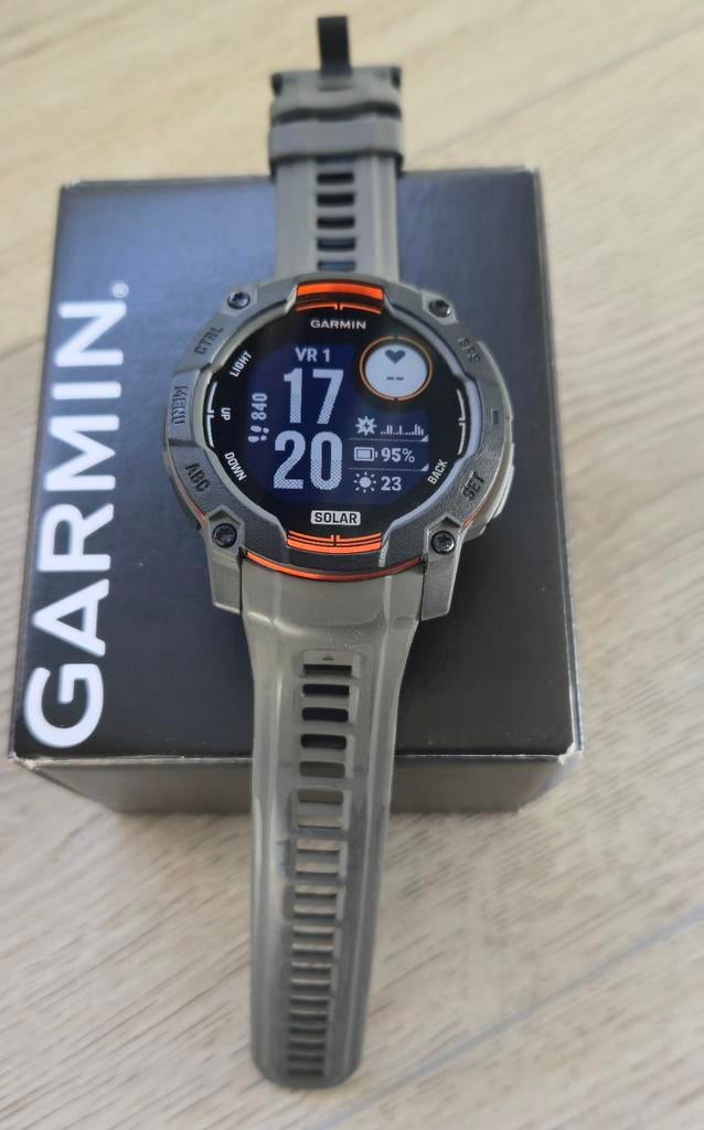 GARMIN INSTINCT 3 SOLAR 50MM, Bijoux, Sacs & Beauté, Montres de sport, Enlèvement