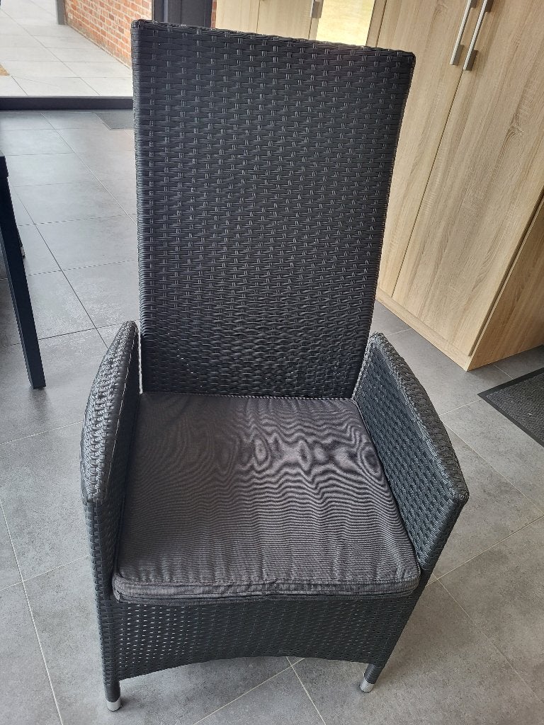 Tuinstoelen, Ophalen, Zo goed als nieuw