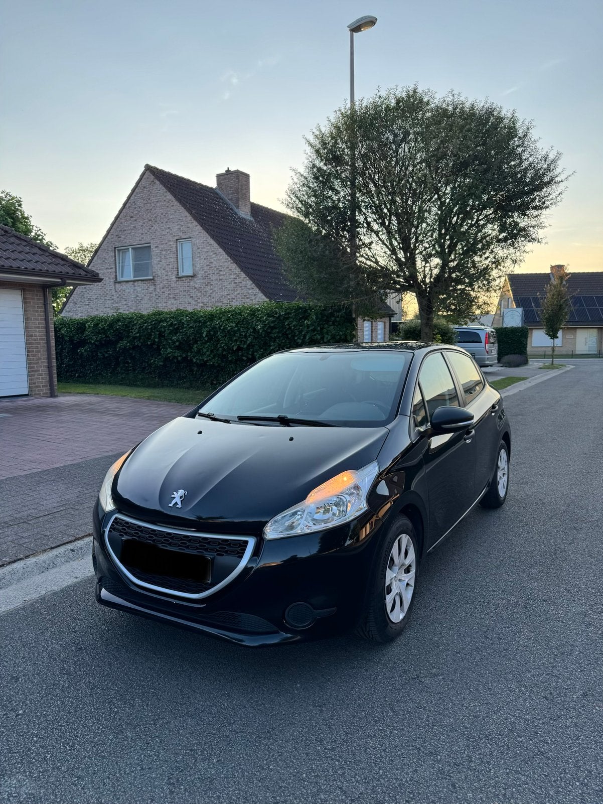 Peugeot 208 1.2Benzine 2013/130.000 km/Metkeuringvoorverkoop, Auto's, Peugeot, Bluetooth, Bedrijf, Te koop
