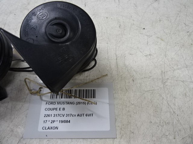 CLAXON Ford USA Mustang VI Fastback (01-2014/04-2023), Gebruikt, Amerikaanse onderdelen