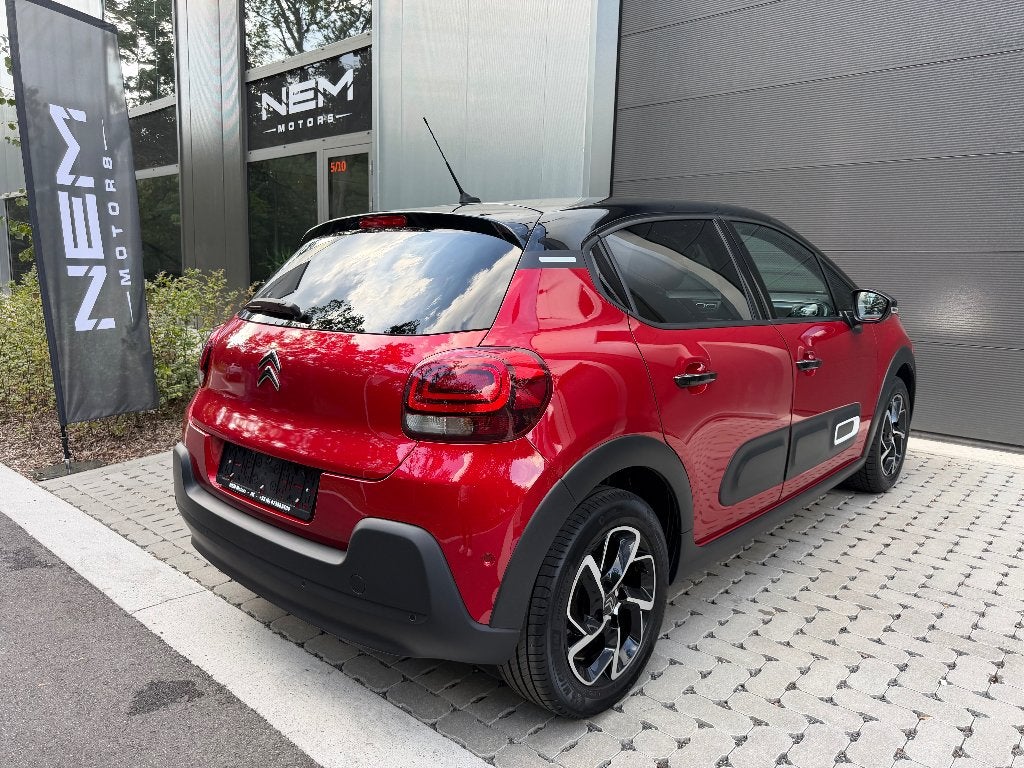 Citroen C3 1.2 Shine S&S,GARANTIE,NAVI,CRUISE,CAMERA,CARPLAY, Auto's, Dealer onderhouden, Stof, 1199 cc, 107 g/km