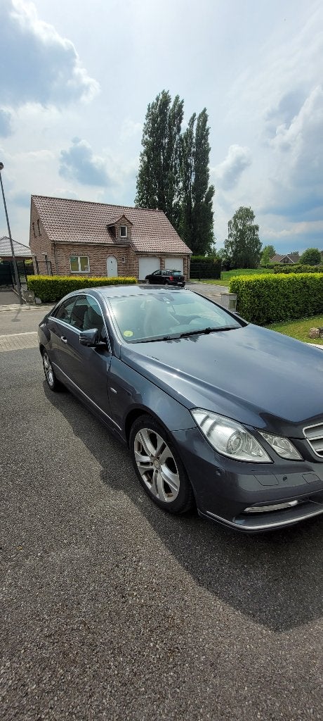 Mercedes classe e coupé  7900€, Autos, Argent ou Gris, Achat, Boîte manuelle, Diesel