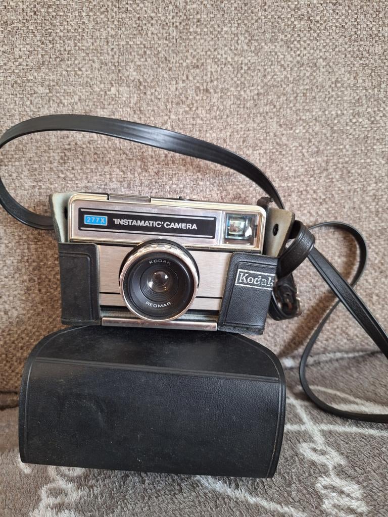 Te koop uniek stuk fotocamera! Voor fotorolletje  !, Ophalen, Kodak