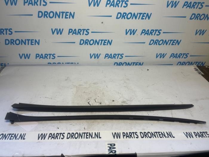 Voorruitlijst set van een Kia XCeed, -, -, Ophalen of Verzenden, -