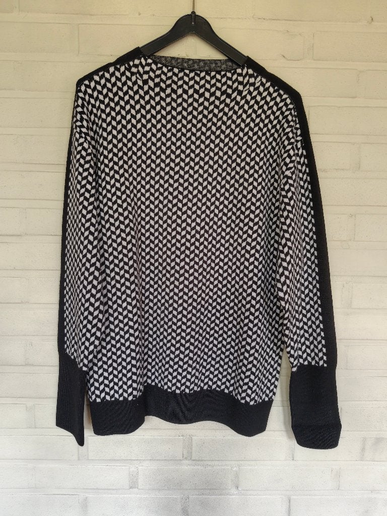 Pull/trui, zwart en wit, D’Auvry, maat M, Zwart, Nieuw, D'Auvry, Ophalen