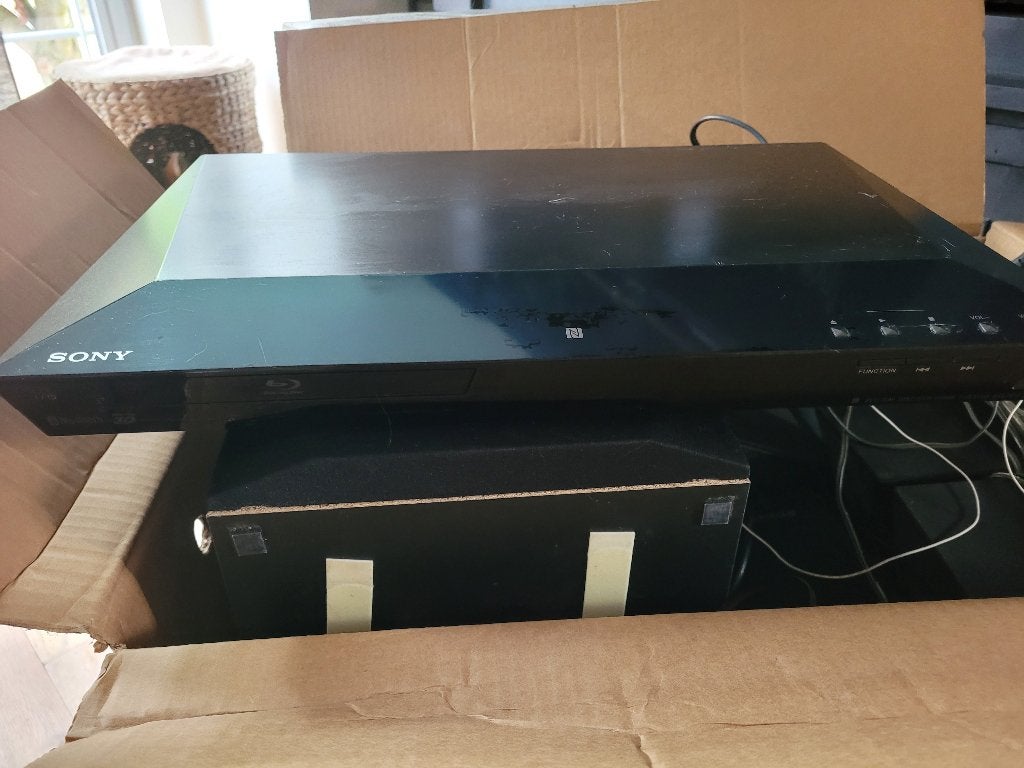 Dvd home cinemaset met ophangbeugels, Audio, Tv en Foto, Home Cinema-sets, Ophalen, Gebruikt, Blu-ray-speler, 70 watt of meer