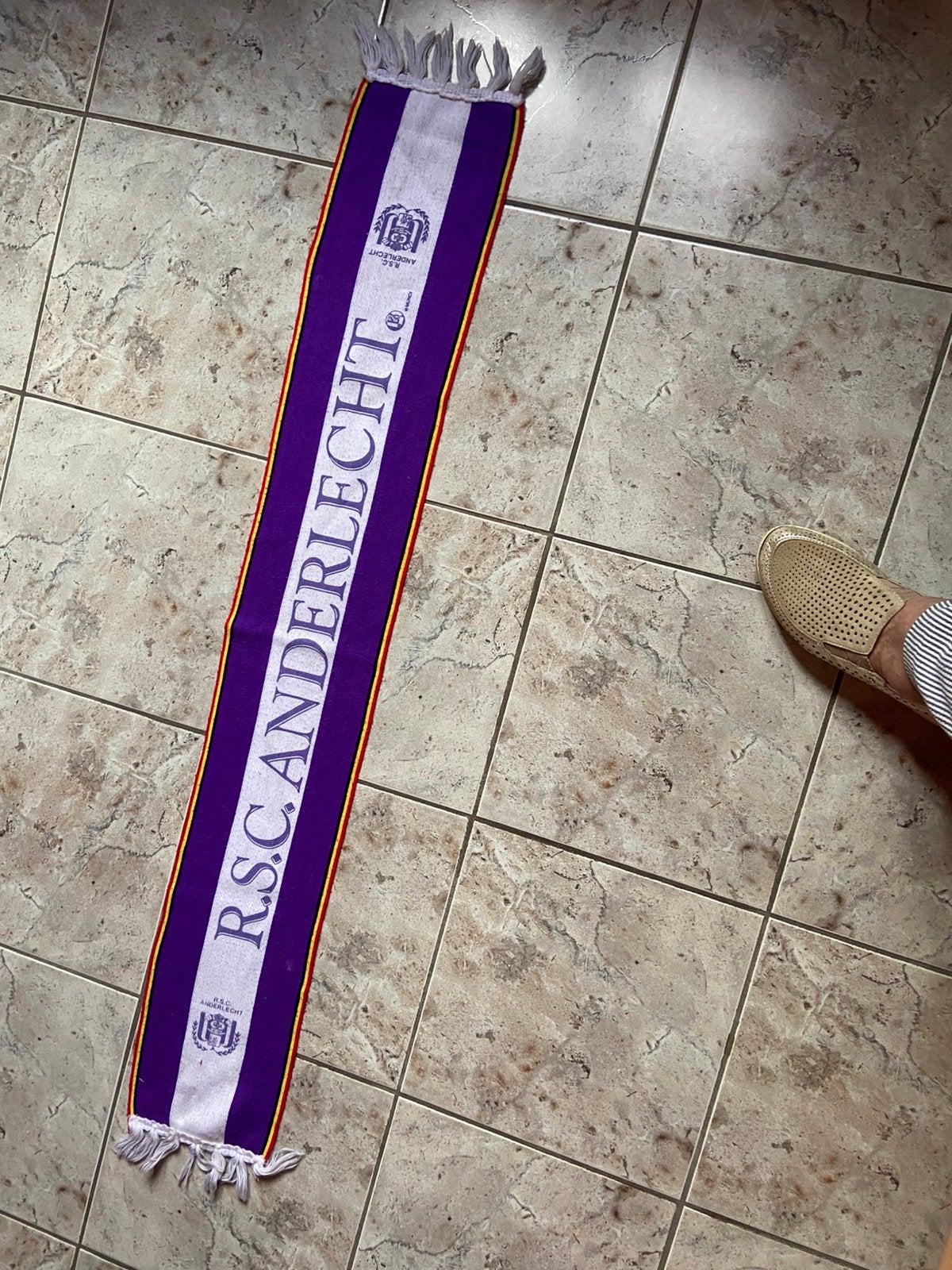 Anderlecht muts e sjaal, Ophalen of Verzenden, Zo goed als nieuw
