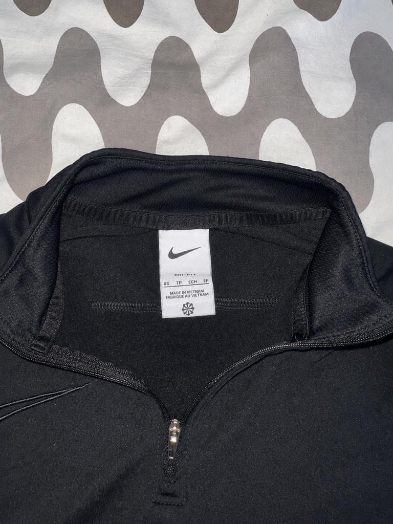 Gilet Nike, Envoi, Comme neuf