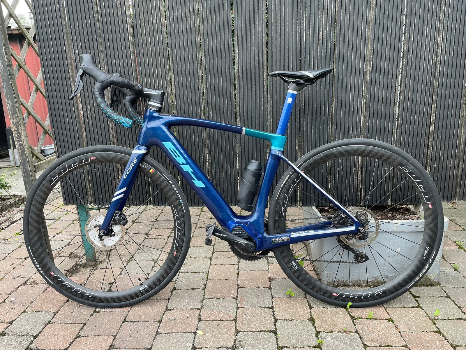Vélo électrique BH core, Vélos & Vélomoteurs, Autres marques, 51 à 55 cm, 50 km par batterie ou plus, Comme neuf